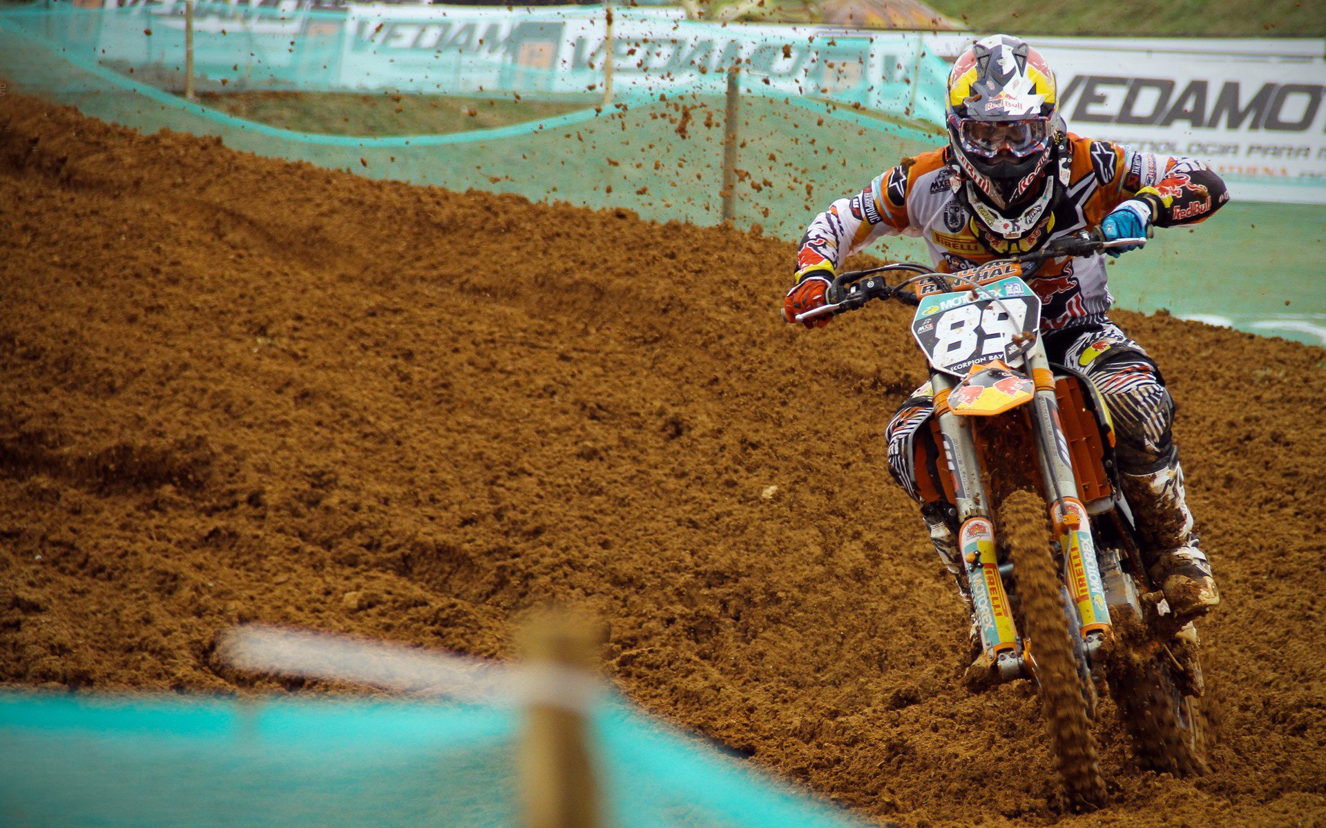 逆转与统治，乌拉圭的绝地反击与凯恩的无声主宰